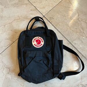 Fjallraven Kånken Dark Gray Backpack
